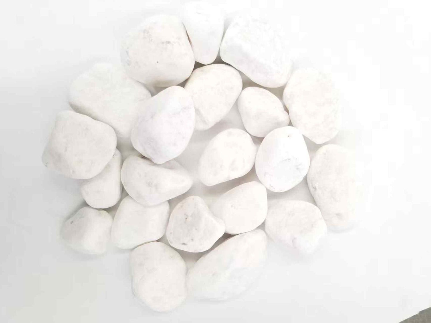 Natural Snow White Pebbles